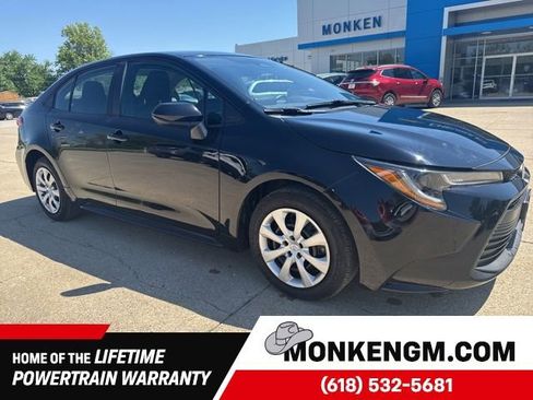 Used 2024 Toyota Corolla LE FWD image 1
