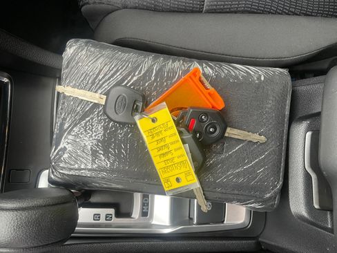 Certified 2023 Subaru Ascent 8-Passenger image 4