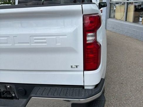 Used 2024 Chevrolet Silverado 1500 LT AWD/4WD image 2