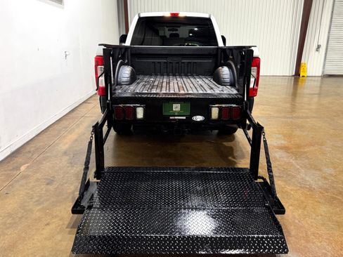 Used 2019 Ford F250 XL w/ Power Equipment Group image 42