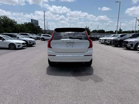 Certified 2024 Volvo XC90 T8 Plus w/ Protection Package Premier AWD/4WD image 5