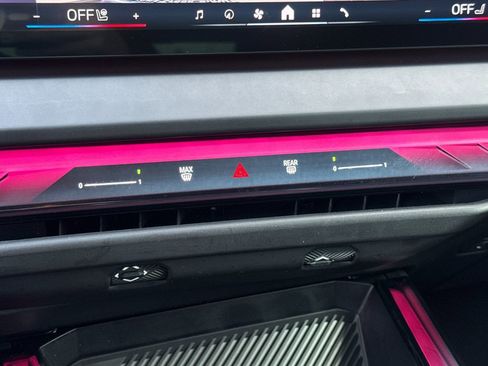 Used 2025 BMW X3 M50 w/ Premium Package image 26