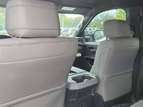 New 2026 Toyota Tundra Limited AWD/4WD image 9
