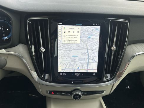 Used 2025 Volvo S60 B5 Plus image 20