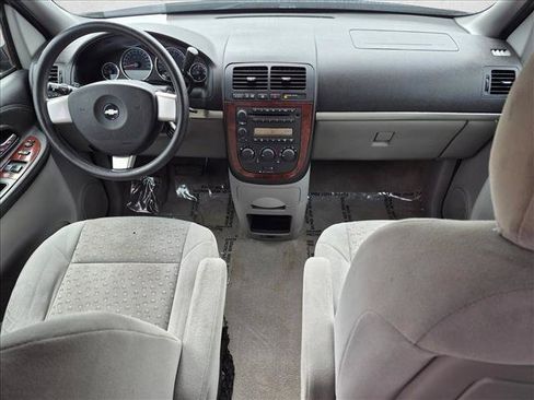 Used 2008 Chevrolet Uplander LS w/ Climate Package FWD image 17