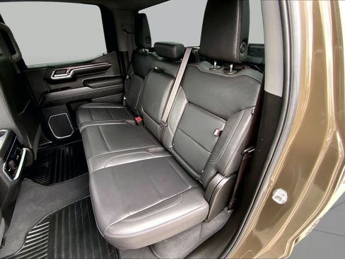 Used 2023 Chevrolet Silverado 1500 LTZ AWD/4WD image 19