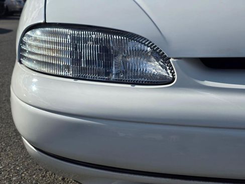 Used 1995 Chevrolet Monte Carlo Z34 FWD image 30