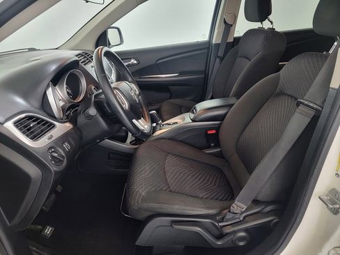 Used 2018 Dodge Journey SE w/ Popular Equipment Group image 14