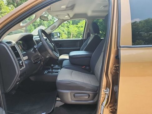 Used 2011 RAM 2500 ST w/ ST Popular Equipment Group AWD/4WD image 16