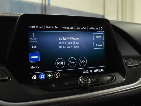 Used 2020 Chevrolet Blazer LT FWD image 16