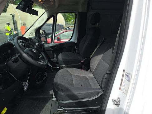 Used 2023 RAM ProMaster 2500 FWD image 10
