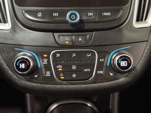 Used 2024 Chevrolet Malibu LT image 27