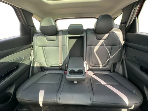 Used 2025 Hyundai Tucson Limited AWD/4WD image 15