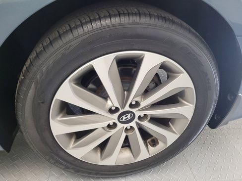Used 2015 Hyundai Sonata Sport w/ Option Group 03 FWD image 31