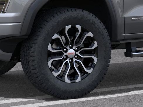 New 2026 GMC Canyon Denali AWD/4WD image 9