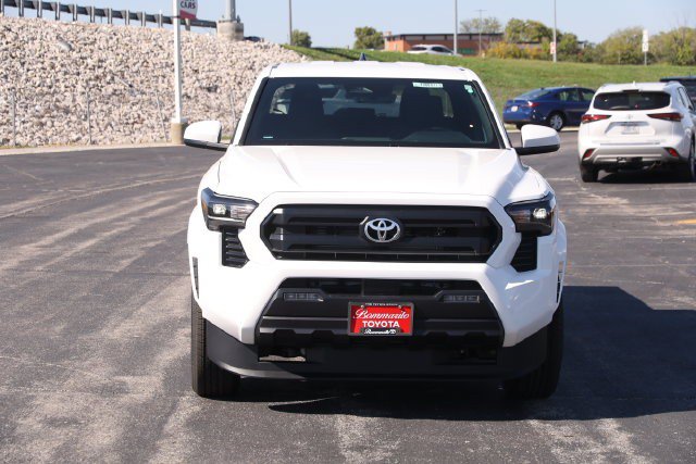 New 2026 Toyota Tacoma SR5 RWD image 4