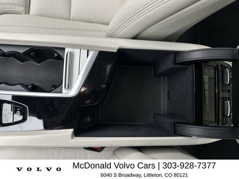 Certified 2026 Volvo XC60 B5 Ultra w/ Protection Package Premier AWD/4WD image 21