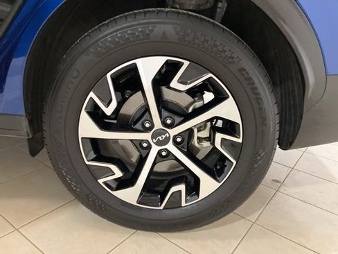 Used 2024 Kia Sportage EX image 27