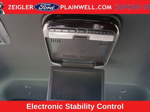 Used 2020 Chrysler Pacifica Touring w/ Advanced Safetytec Group FWD image 14