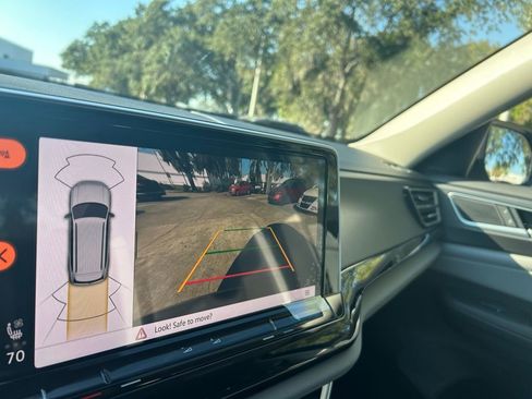 New 2026 Volkswagen Atlas Peak Edition image 14