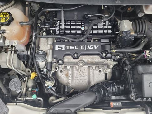 Used 2015 Chevrolet Spark LT image 30