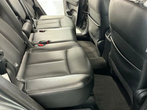 Used 2018 Nissan Rogue SL w/ Premium Package image 15