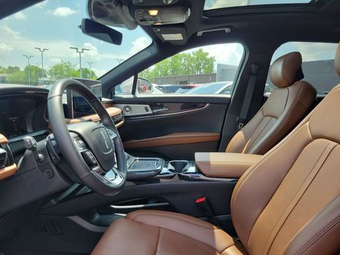 Certified 2023 Lincoln Nautilus Reserve w/ Equipment Group 202A AWD/4WD image 18
