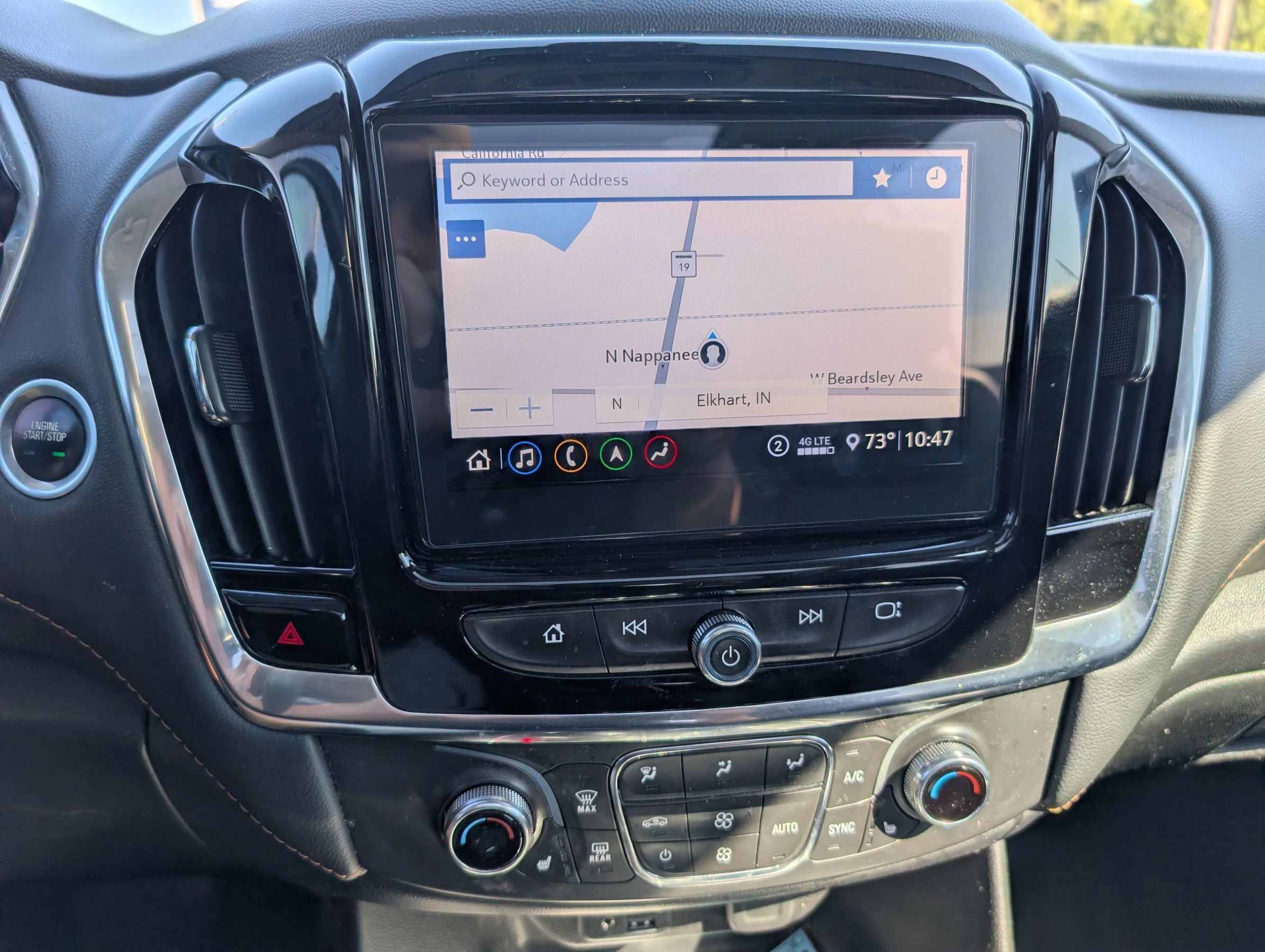 Used 2021 Chevrolet Traverse LT w/ LT Premium Package FWD image 8