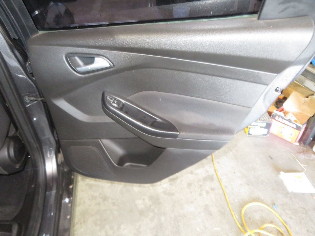 Used 2016 Ford Focus ST FWD image 26
