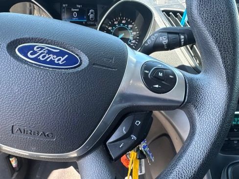 Used 2014 Ford Escape SE w/ Equipment Group 201A FWD image 7