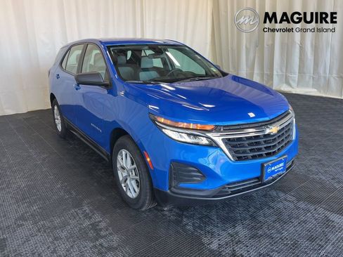 Used 2024 Chevrolet Equinox LS FWD image 28