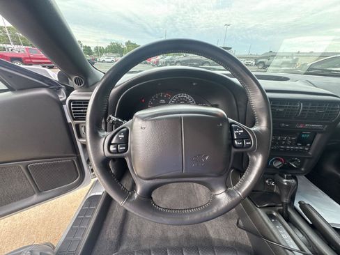 Used 2002 Chevrolet Camaro Z28 w/ SS Performance/Appearance Pkg RWD image 18