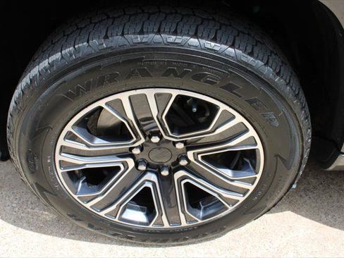 Certified 2022 Jeep Wagoneer Series III image 17