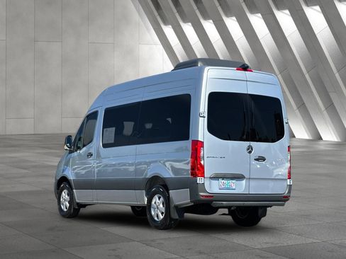 Used 2025 Mercedes-Benz Sprinter 2500 image 6