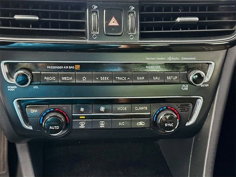 Used 2019 Kia Optima EX w/ EX Premium Package image 16