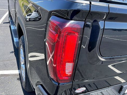 Used 2023 GMC Sierra 1500 Denali w/ Technology Package AWD/4WD image 31