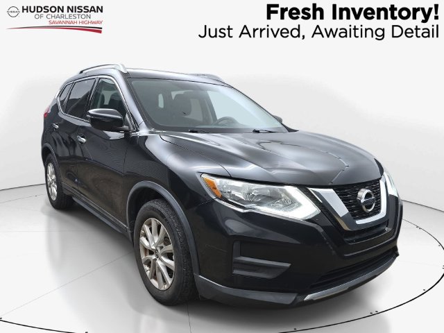 Used 2017 Nissan Rogue SV FWD 360° Tour