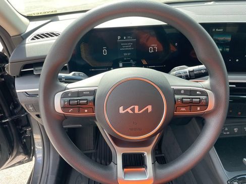 New 2026 Kia K5 LXS image 13
