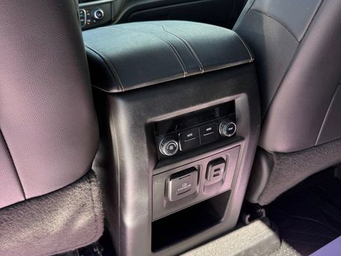 Used 2019 Chevrolet Traverse RS w/ LPO, Floor Liner Package AWD/4WD image 22