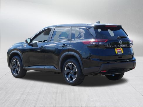 Used 2025 Nissan Rogue SV AWD/4WD image 5