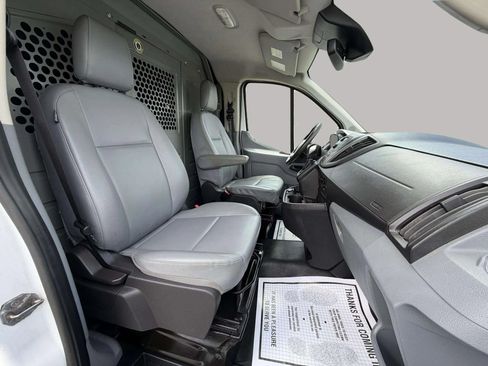 Used 2018 Ford Transit 250 130 Low Roof RWD image 23