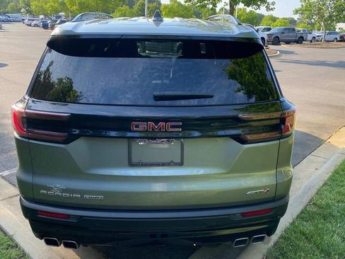 Used 2025 GMC Acadia AT4 AWD/4WD image 29