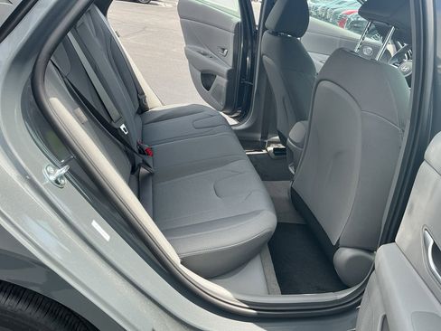 New 2026 Hyundai Elantra SE FWD image 25