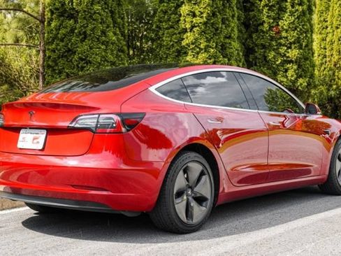 Used 2019 Tesla Model 3 Standard Range RWD image 17