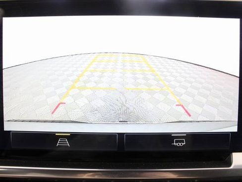 Used 2023 Chevrolet Silverado 1500 LT image 3