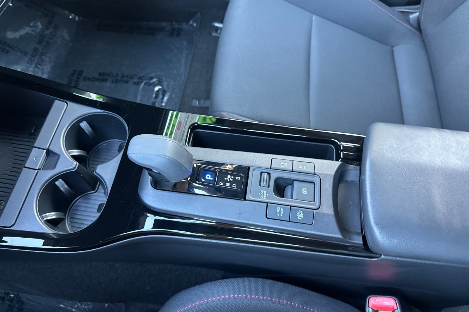 Certified 2026 Toyota Prius Plug-In Hybrid FWD image 33