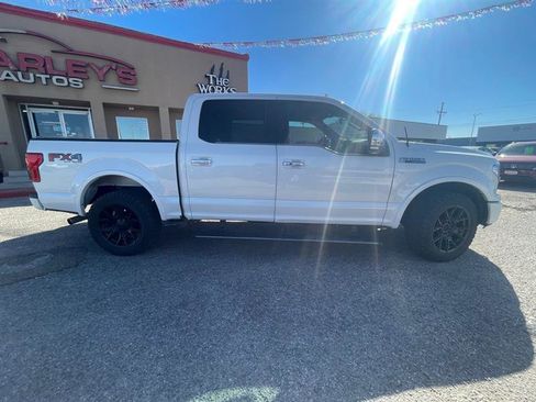 Used 2019 Ford F150 Platinum w/ Max Trailer Tow Package image 8