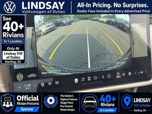 Used 2025 Rivian R1T Premium AWD/4WD image 15