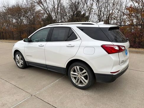 Used 2019 Chevrolet Equinox Premier image 3