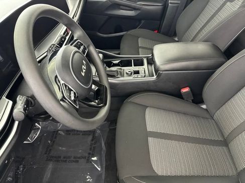 Certified 2024 Kia Sorento LX FWD image 22